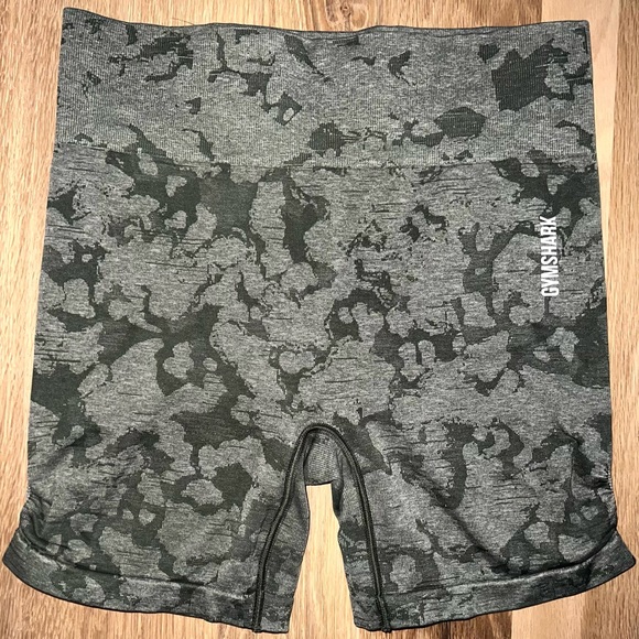 Gymshark adapt camp shorts size large - Picture 1 of 3